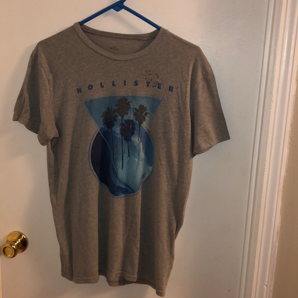 Hollister shirt